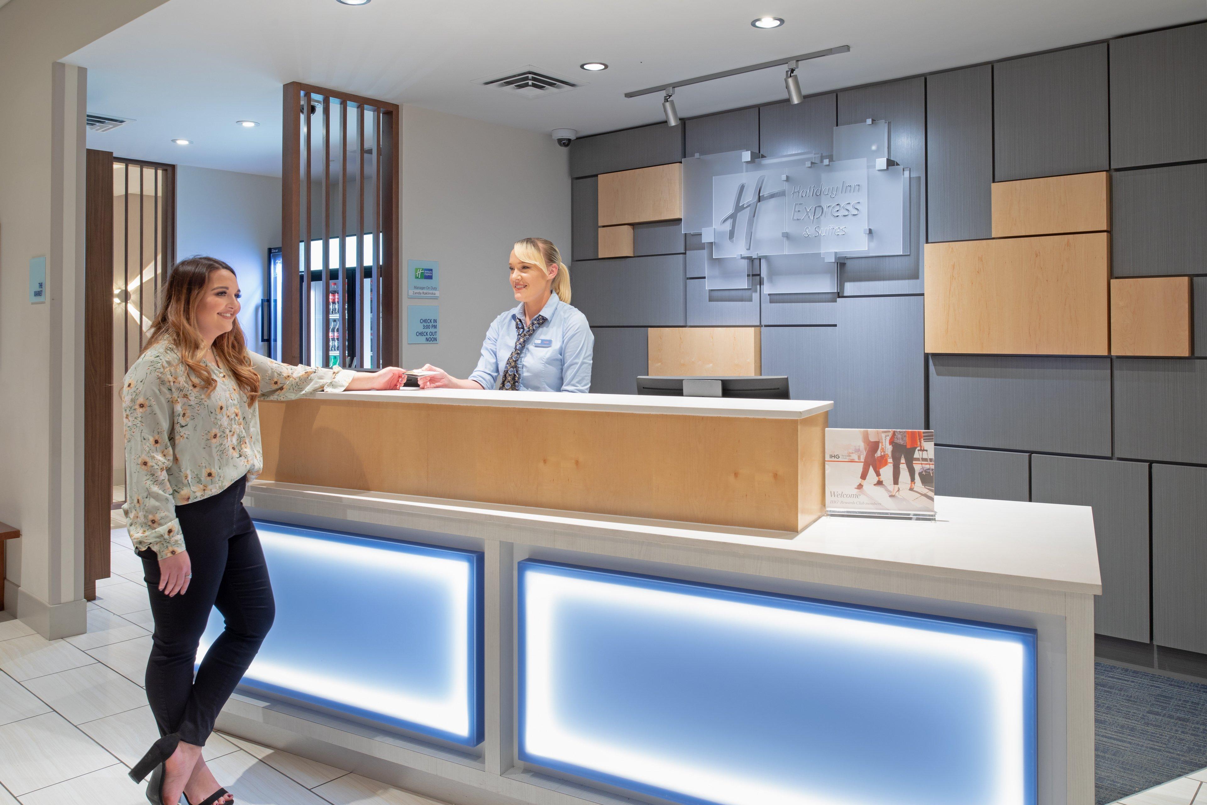 Holiday Inn Express & Suites - Sterling By Ihg Exteriör bild