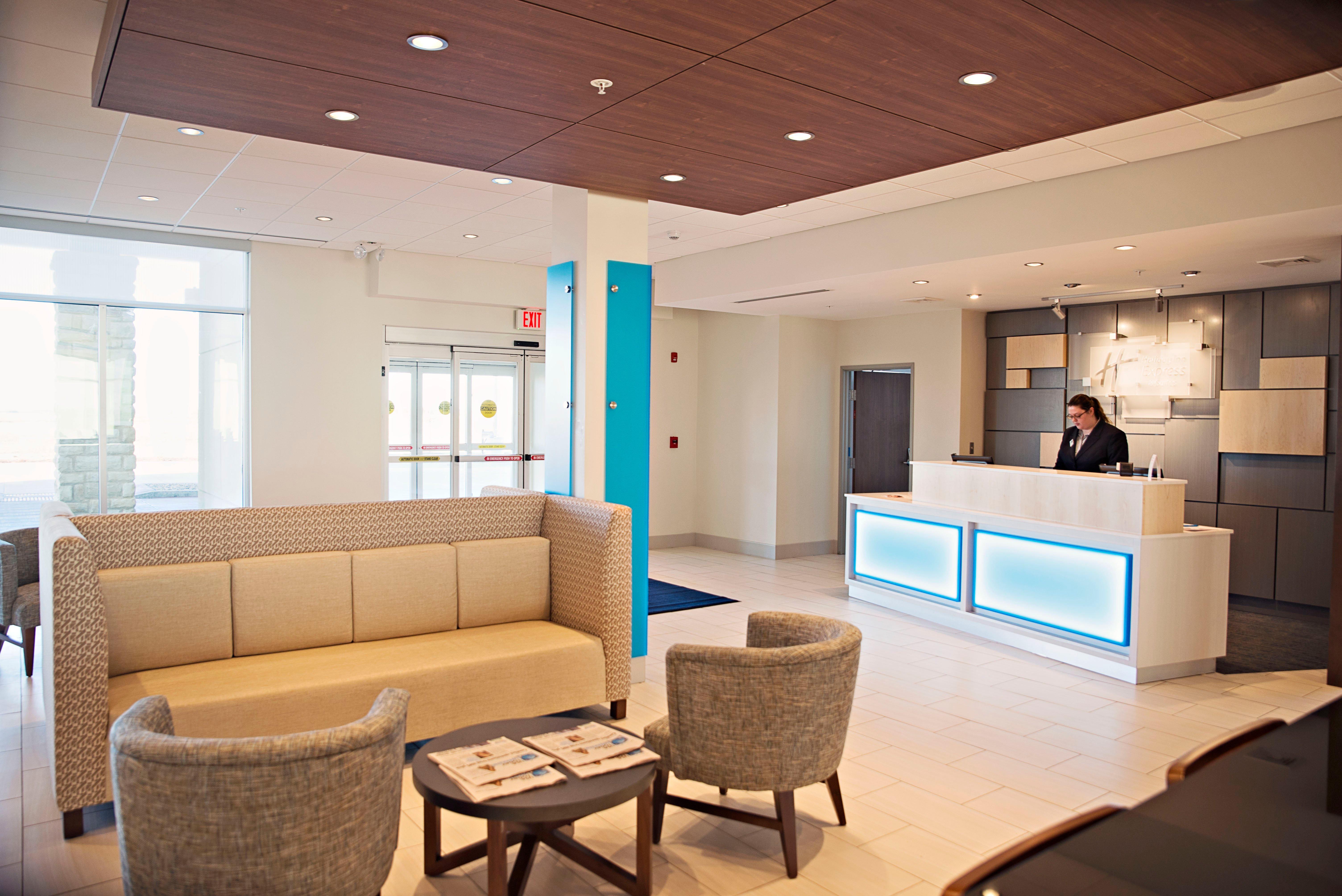Holiday Inn Express & Suites - Sterling By Ihg Exteriör bild